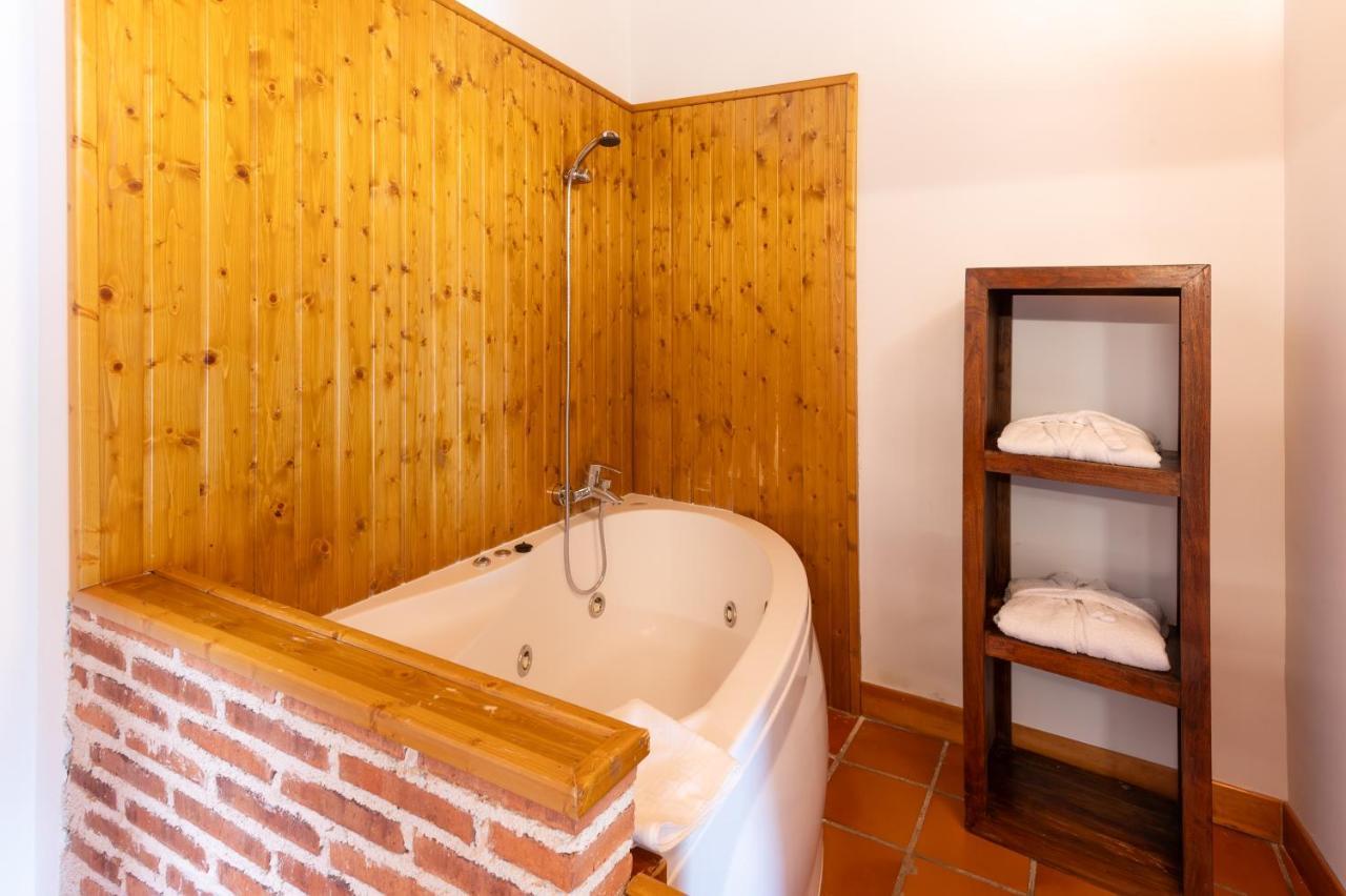 Hospederia El Arco Hotell Villavieja del Lozoya Eksteriør bilde