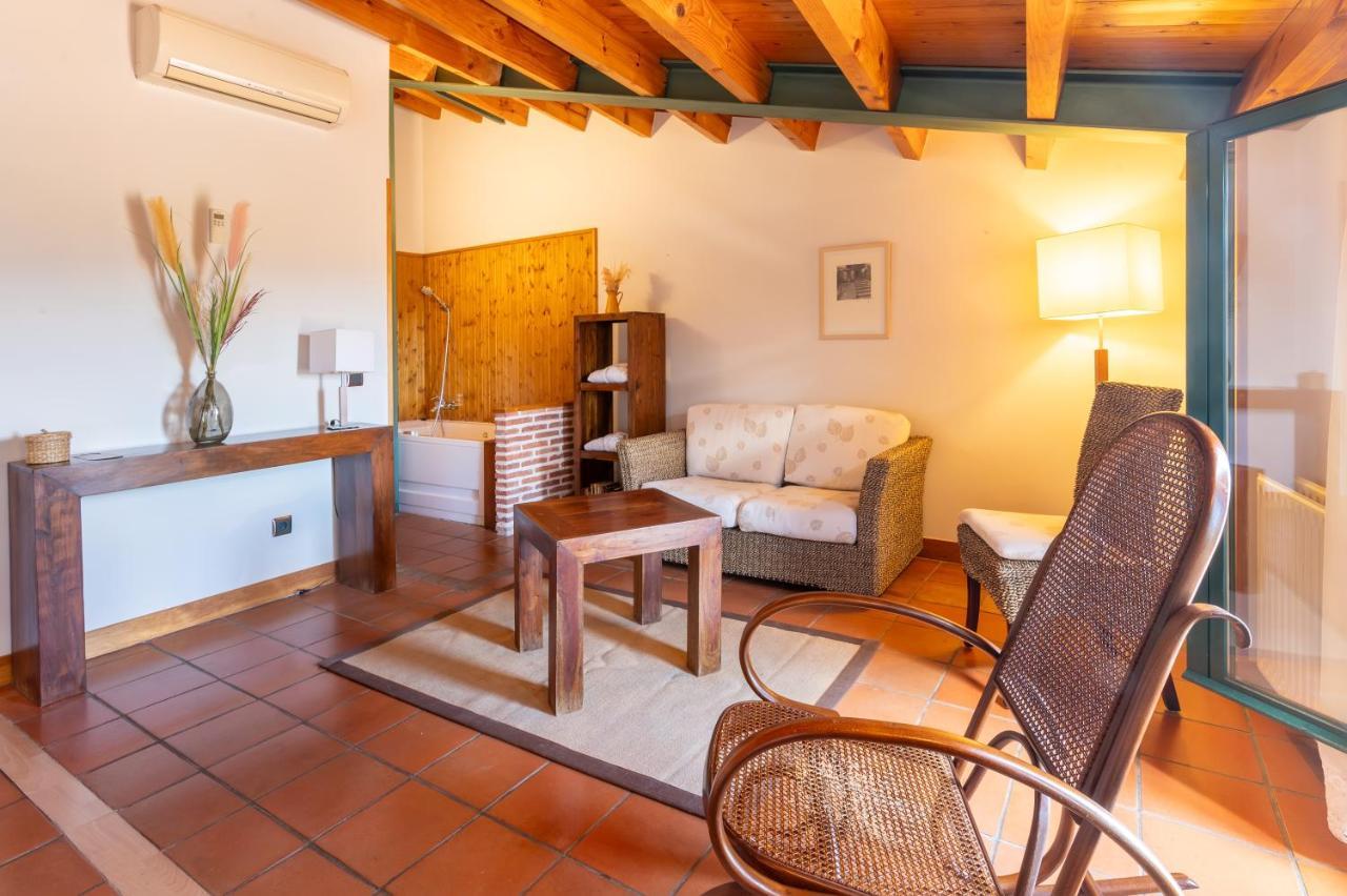 Hospederia El Arco Hotell Villavieja del Lozoya Eksteriør bilde
