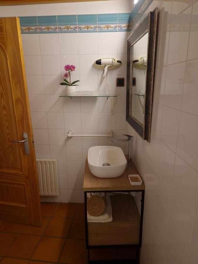 Hospederia El Arco Hotell Villavieja del Lozoya Eksteriør bilde